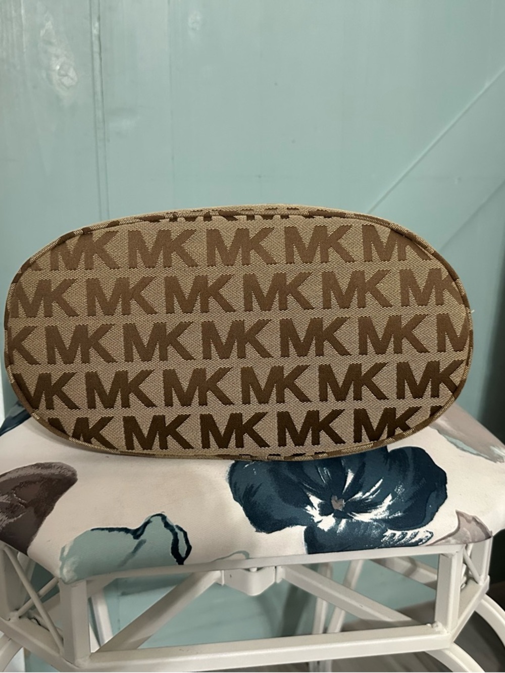 Michael Kors Camel/ Brown/ Gold Signature Jet Set Canvas Tote Shoulder Bag - Picture 5 of 14